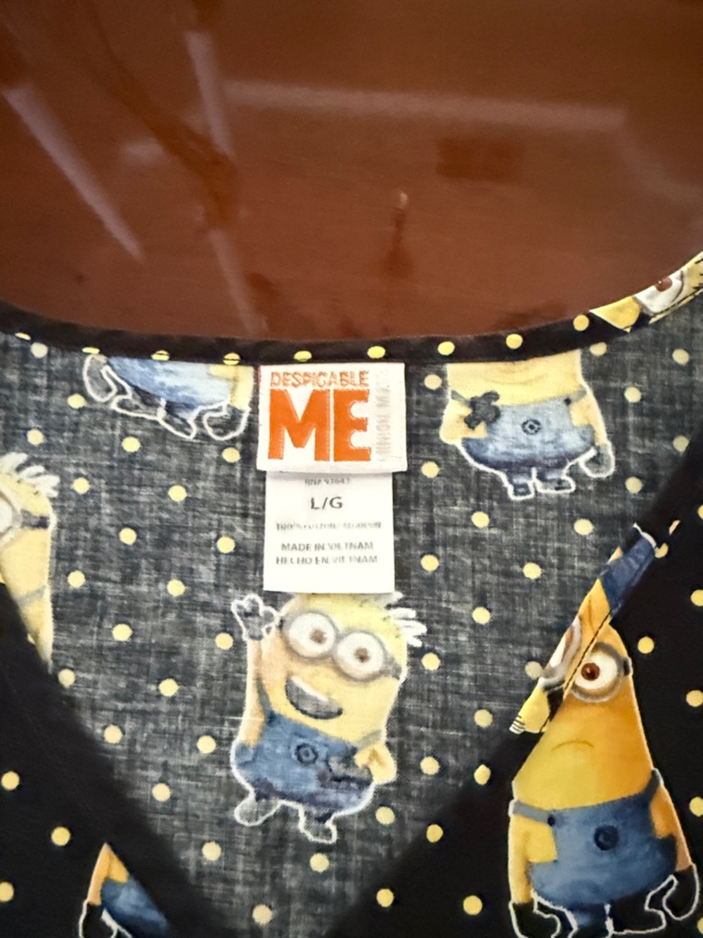 Minion print Scrub tops - Picture 8 of 16